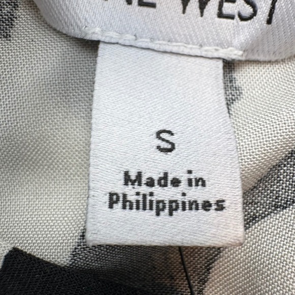 Nine West Dress Womens S Black White Long Sleeve Abstract Print Tie Waist V Neck - Picture 12 of 12